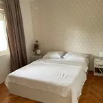 Apartman Zara *