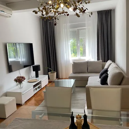 Zara Apartment