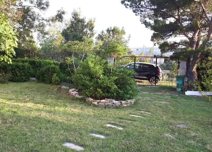 Zara Апартаменты Селине